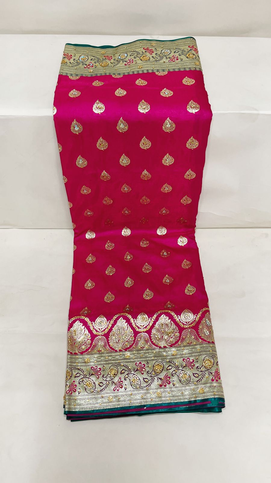 Faishana Presents Pink Stone Work Golden Zari Booti with Contrast Green Paisley Lehariya Pallu Zari Border with Green Blouse Banarasi Saree