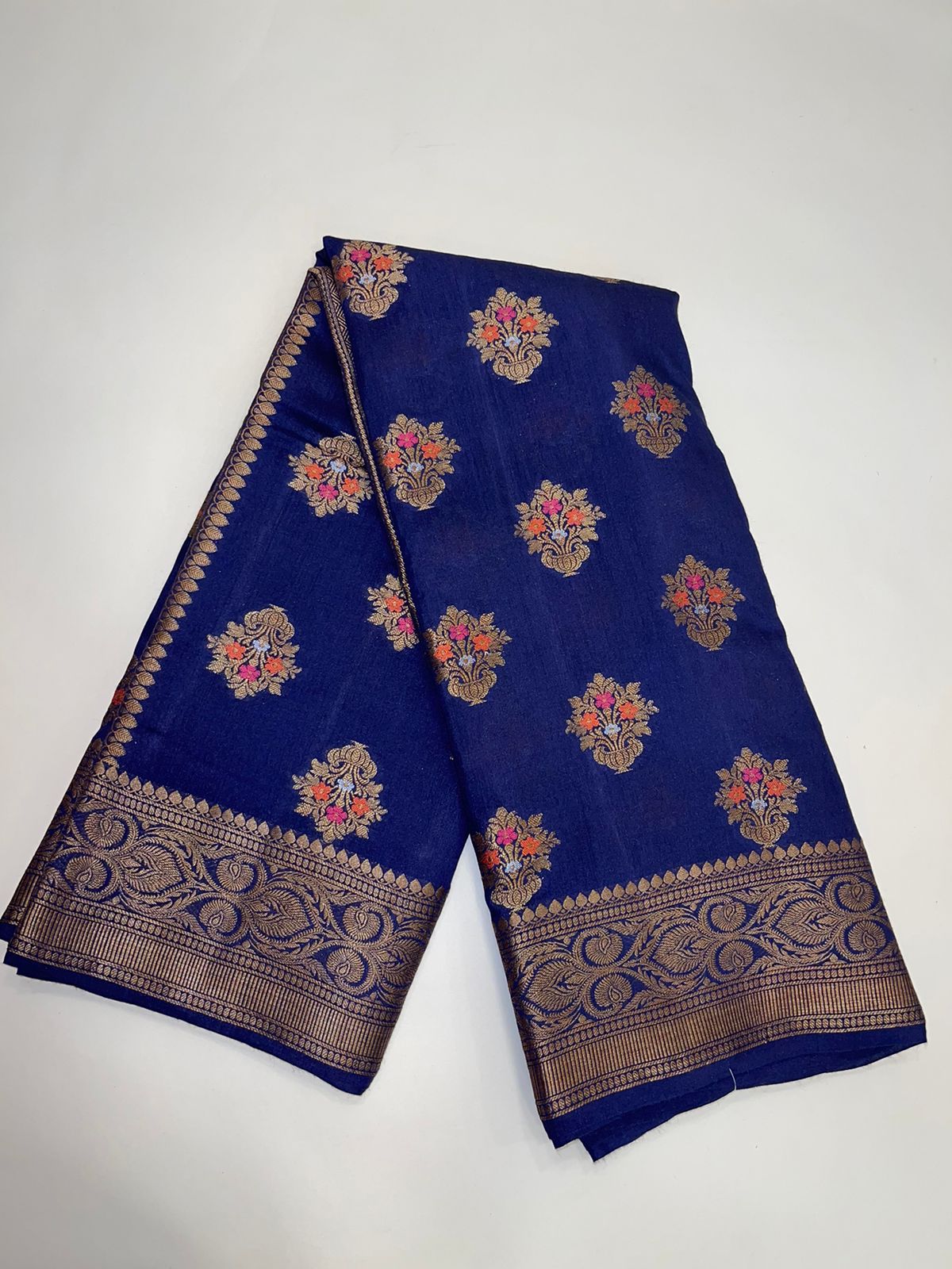 Royal Elegance: Faishana Pure Silk Handloom Navy Blue Munga Silk Minakari Zari Boota Banarasi Saree Small Zari Border with Blue Blouse