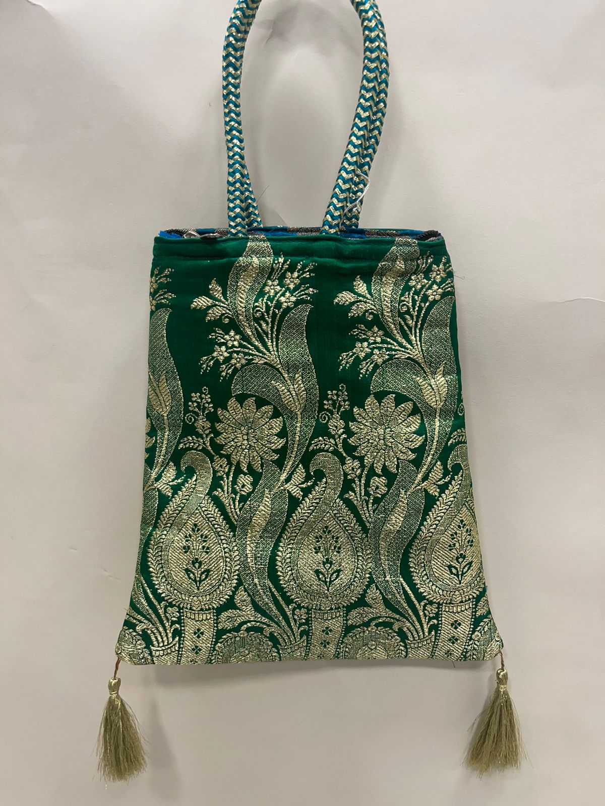 Green Banarasi Trishaped Hand Bag HBG_6