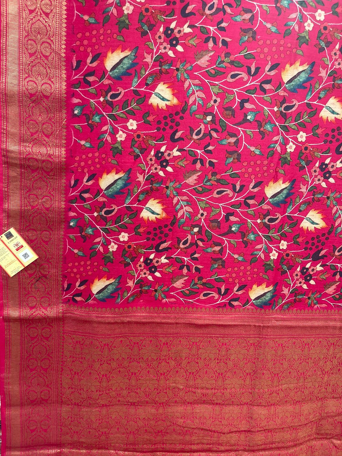 Faishana Pure Silk Handloom Pink Katan Georgette Digital Printed Zari Floral Jaal Kadhwa Banarasi Border with Pink Blouse.