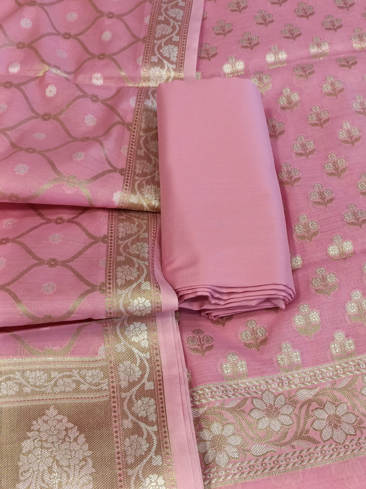 Pink Cotton Floral Silver Zari Booti Banarasi Suit with Alfi Jaal Dupatta Banarasi Suit 115SHL_CTN2