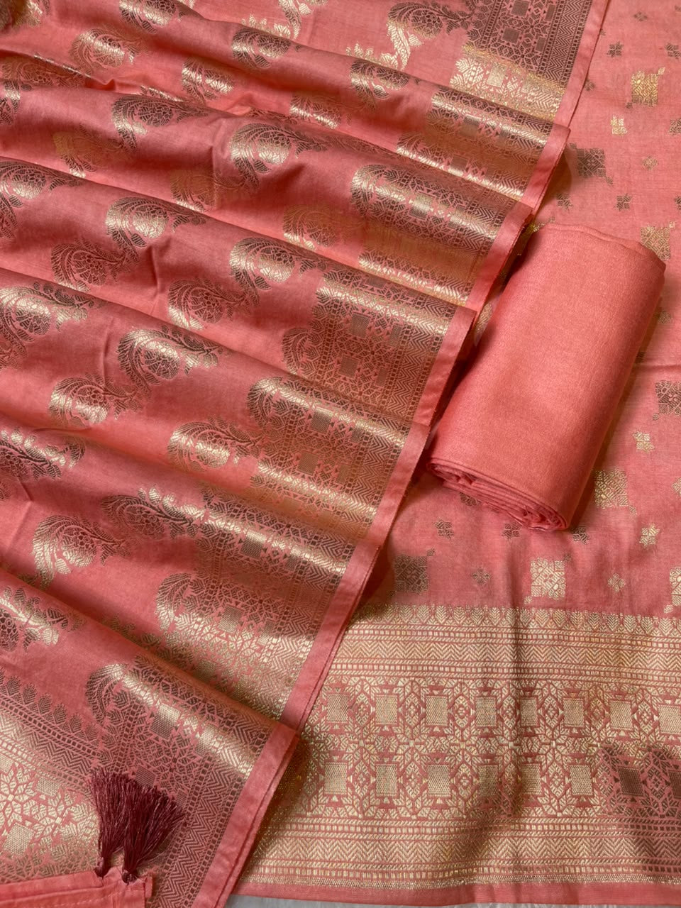 Peach Semi Chiniya Silk Floral Zari Booti Banarasi Suit with Lehriya Jaal Dupatta 125DAN_SC7