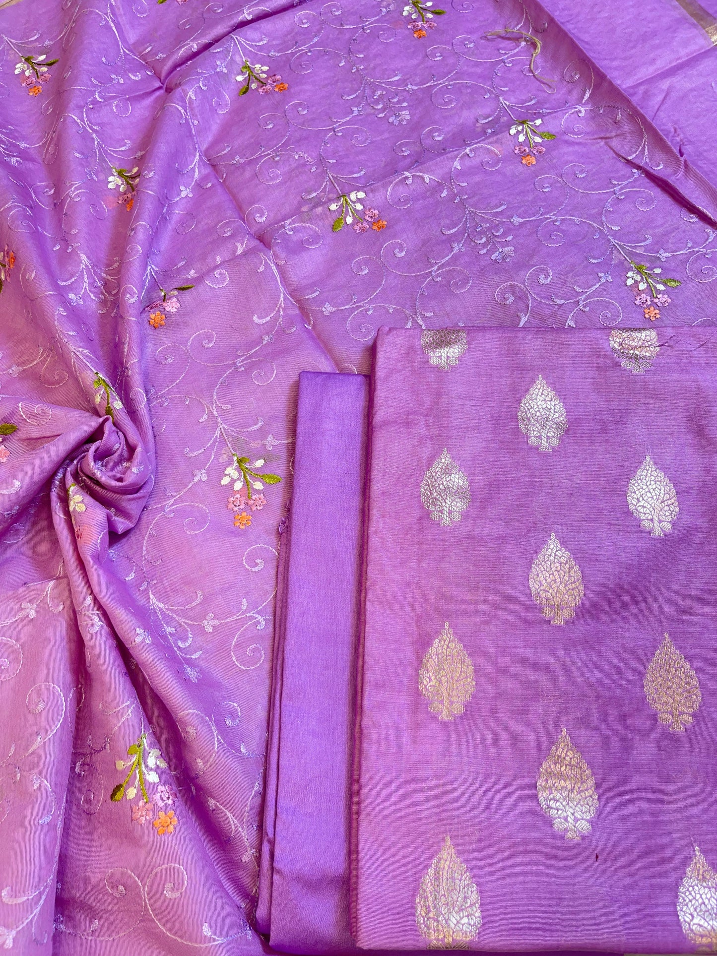 Purple Cotton Dyable Floral Zari Booti with Embroidery Resham Dupatta Banarasi Suit 125IM_DCS24