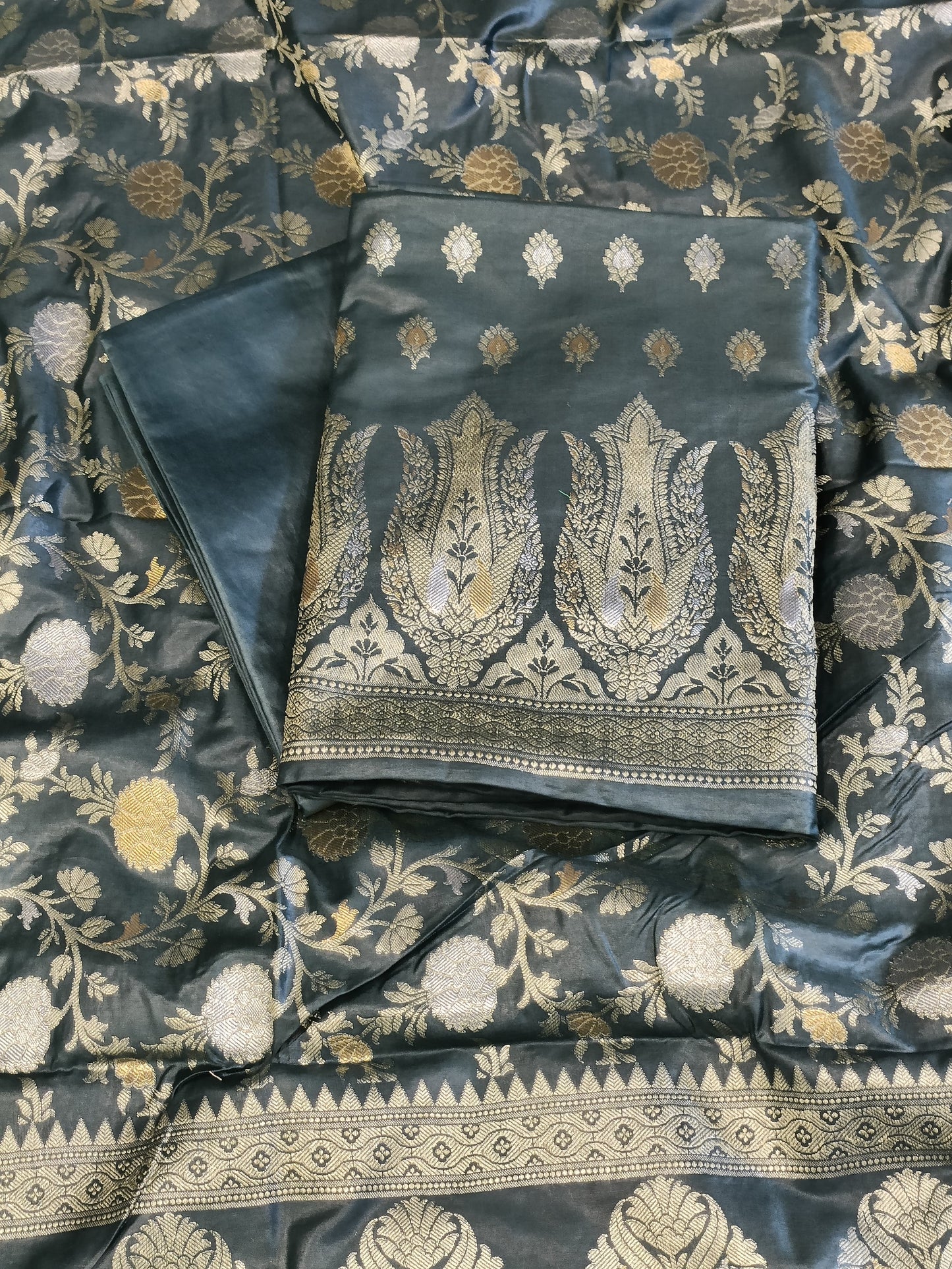 Seagreen Cotton Dyable Alfi Zari Booti Banarasi Suit with Floral Zari Jaal Banarasi Suit 13SHL_DAS3