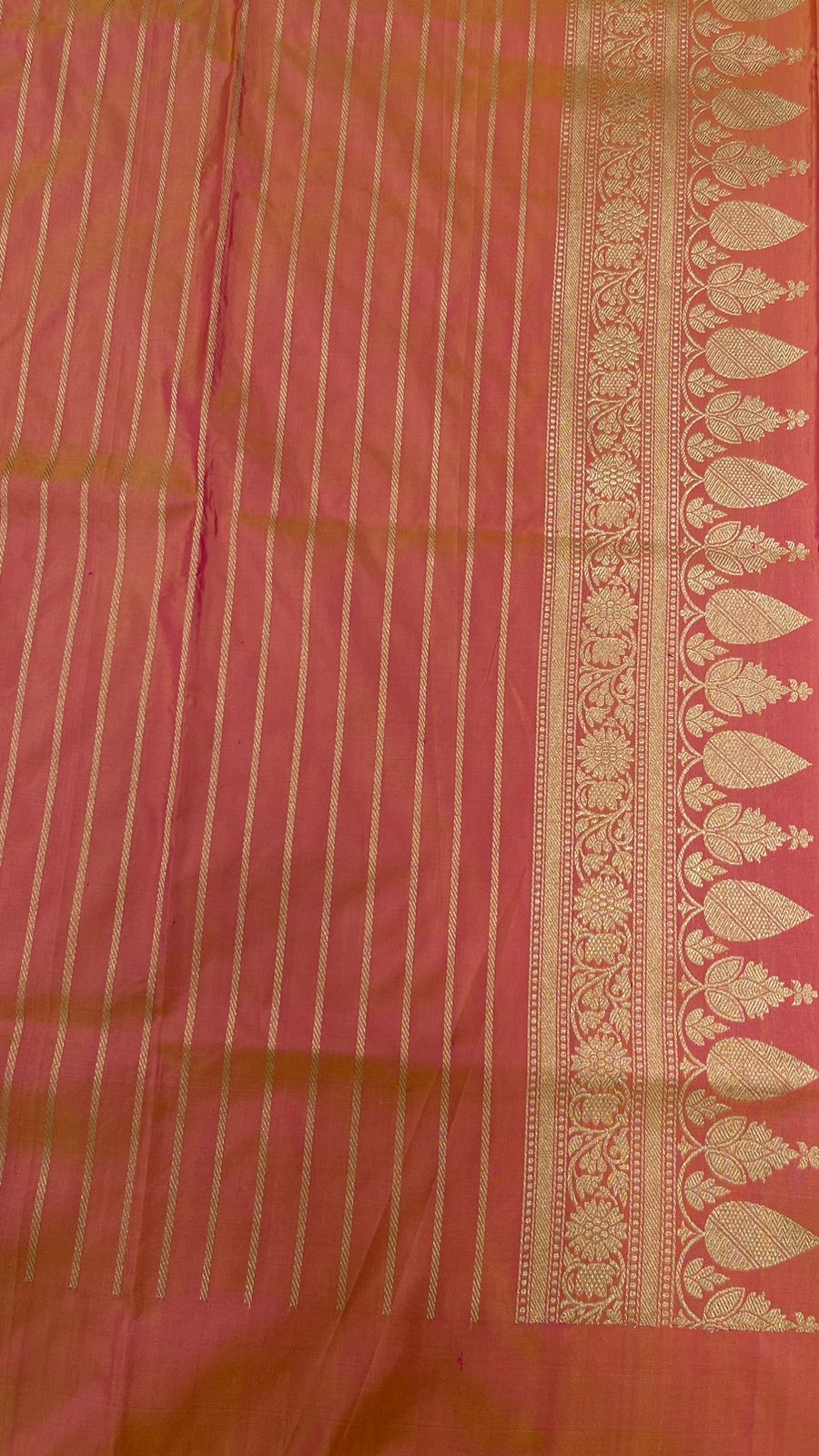 Timeless Elegance: Faishana Pure Silk Handloom Unveils Peach Ektara Dhoop Chav Katan Silk Kadhua Minakari Floral Jangla Jaal with Peach Stripe Blouse Saree