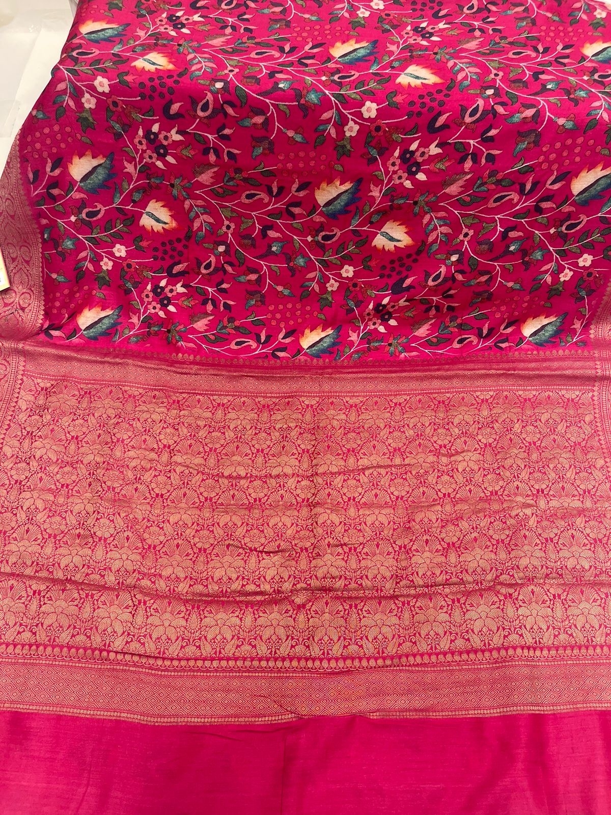 Faishana Pure Silk Handloom Pink Katan Georgette Digital Printed Zari Floral Jaal Kadhwa Banarasi Border with Pink Blouse.