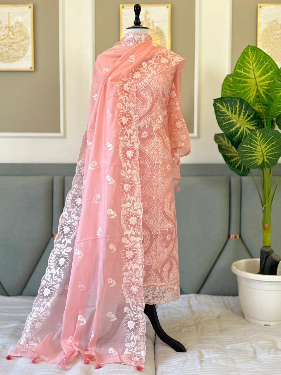 Peach Mal Chanderi Thread Embroidery Applique Jaal Banarasi Suit With Thread Embroidery Dupatta 225PNJ_MLA2