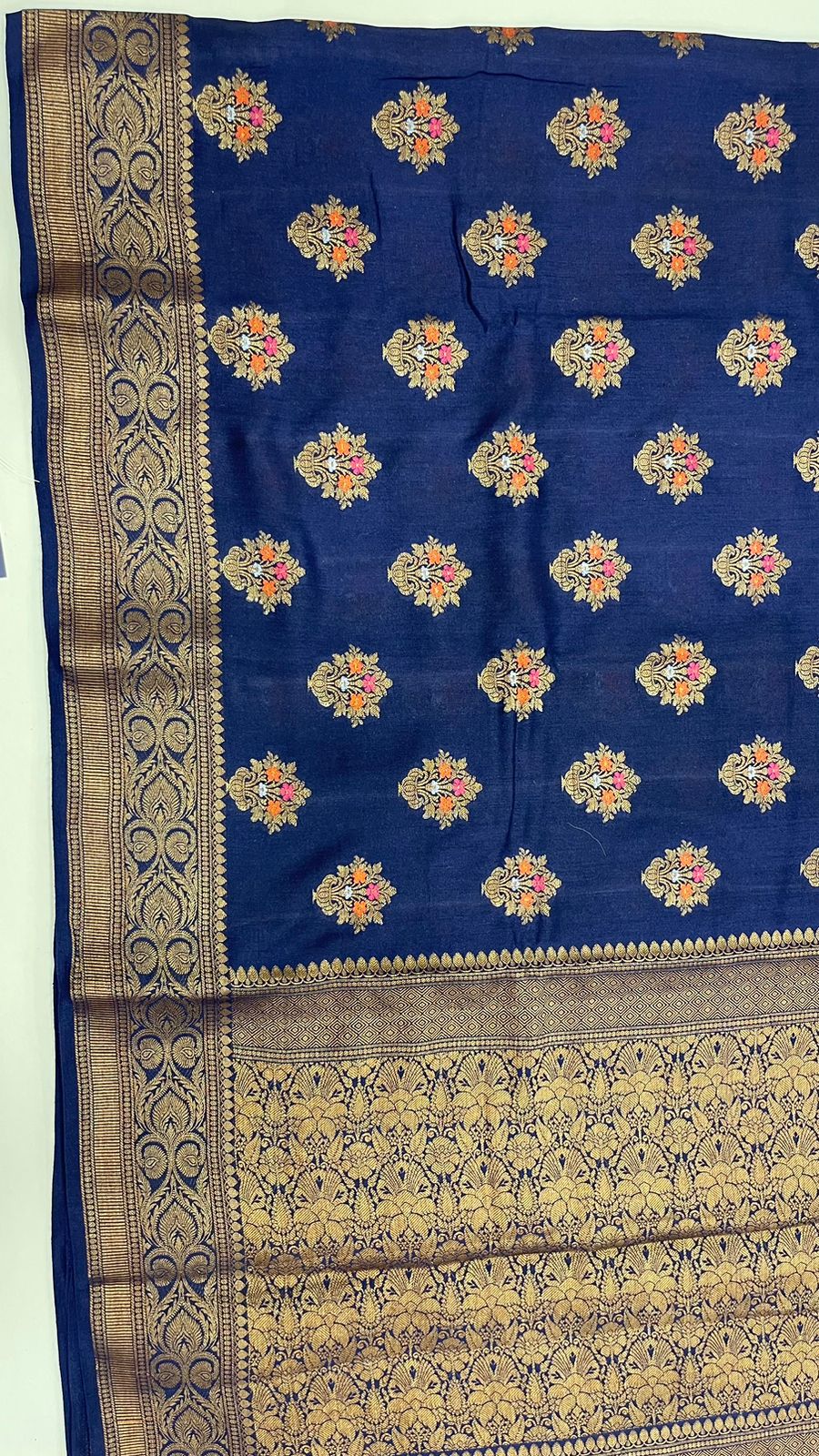 Royal Elegance: Faishana Pure Silk Handloom Navy Blue Munga Silk Minakari Zari Boota Banarasi Saree Small Zari Border with Blue Blouse
