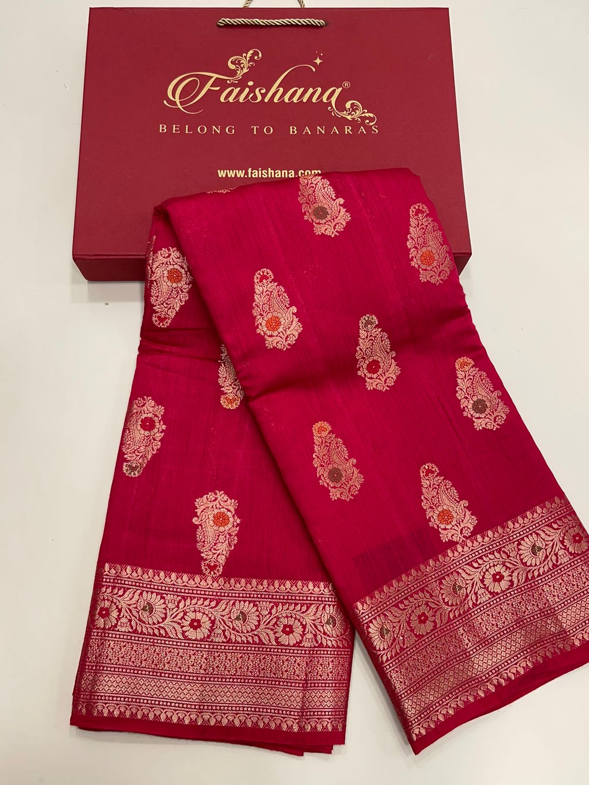 Faishana Pure Silk Handloom Red Munga Silk Zari Mina Booti Minakari Jaal Pallu with Minakari Zari Border Banarasi Saree with Red Blouse piece