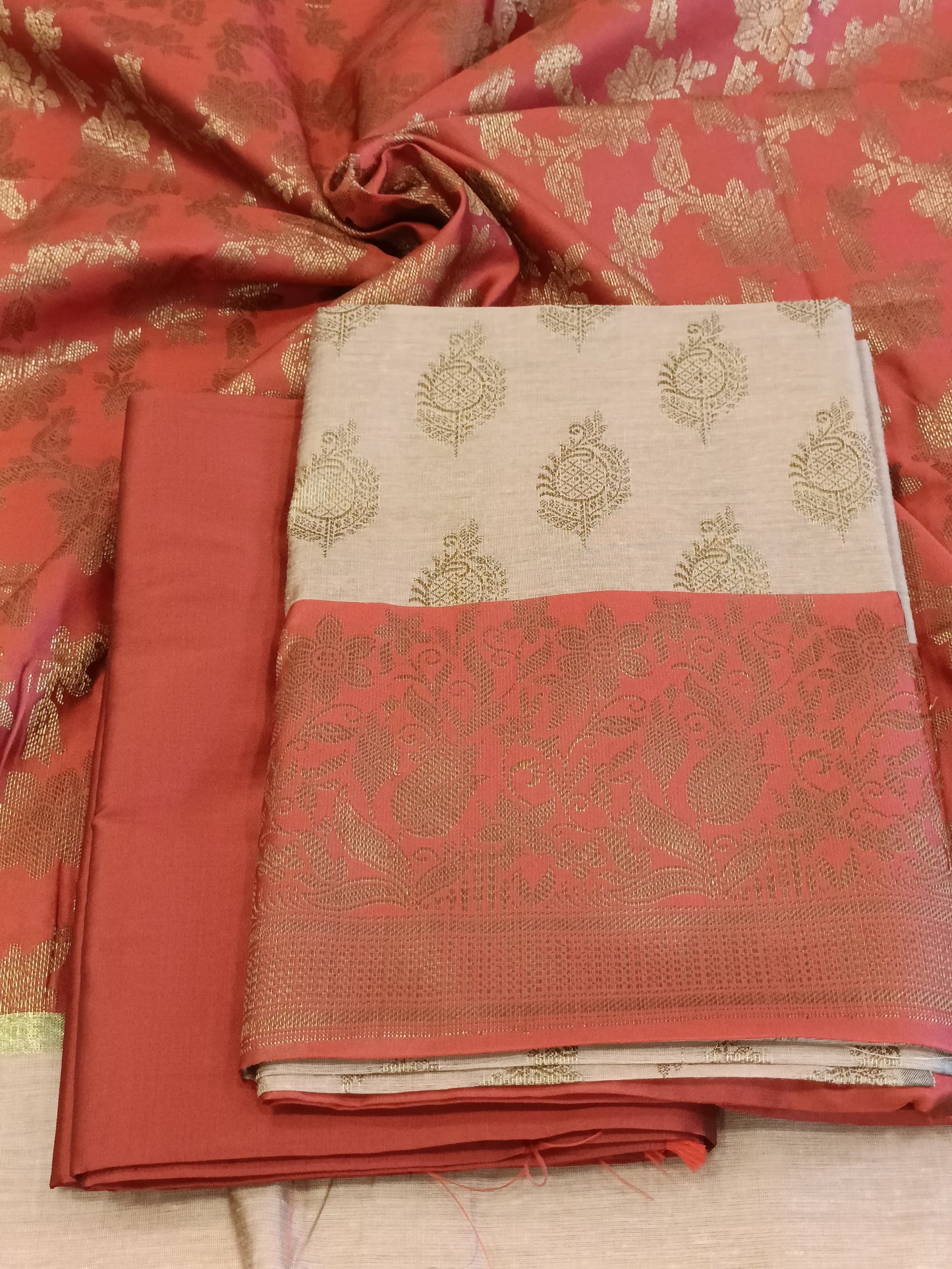 Light Mauve Cotton Floral Zari Booti with Contrast Red Silk Border Banarasi Suit 525IM_CTN8