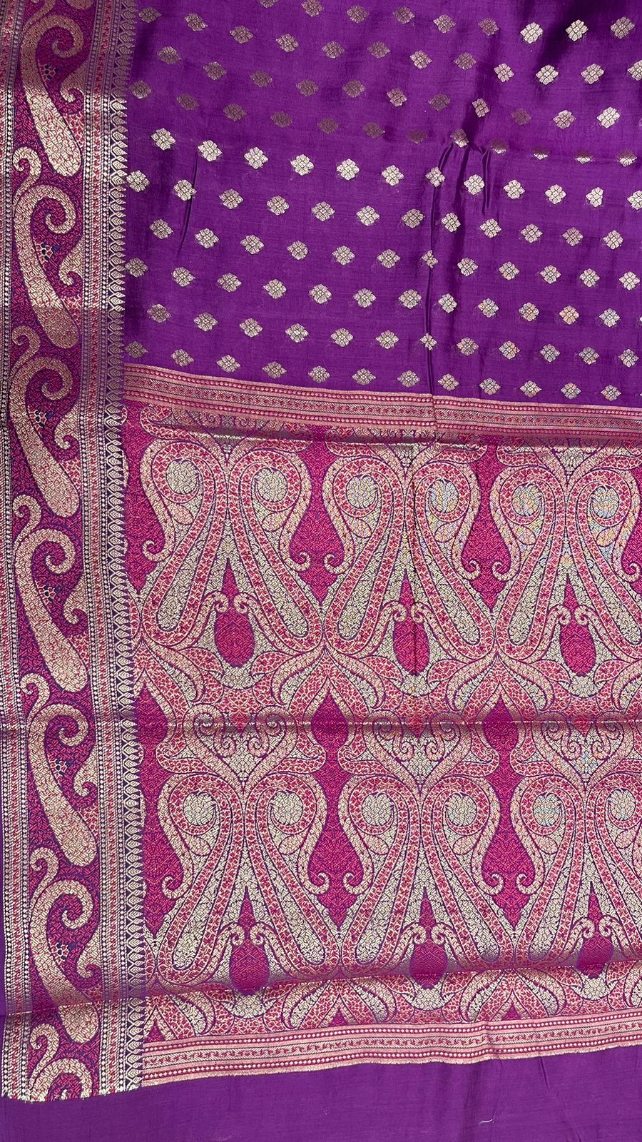 Regal Elegance: Faishana's Pure Silk Handloom Purple Chiniya Silk with Gold Zari Booti Tilfi Anchal and Tilfi Zari Border Paired with Exquisite Purple Blouse Piece