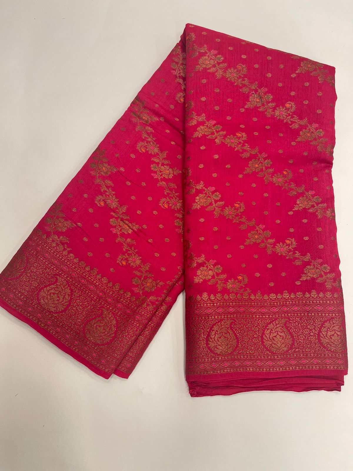 Ravishing Elegance: Faishana's Pure Silk Handloom Munga Silk Saree with Copper Zari Diagonal Jaal Mina Booti Paisley Zari Border & Pink Blouse