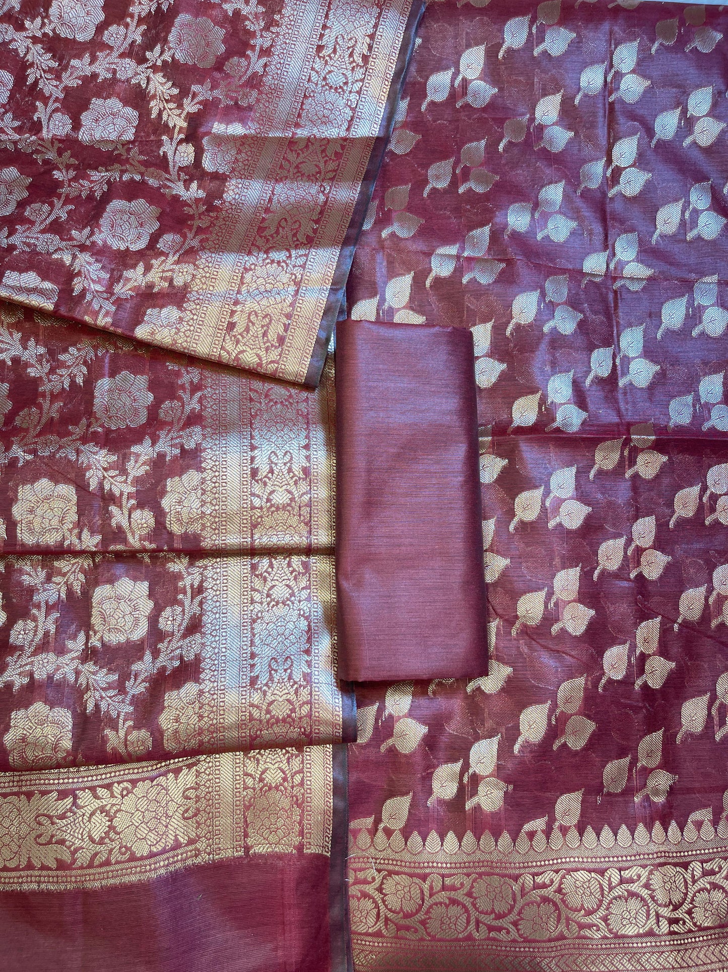 Maroon Cotton Silk Floral Zari Booti Banarasi 3 pcs Suit Set 675JVC_132