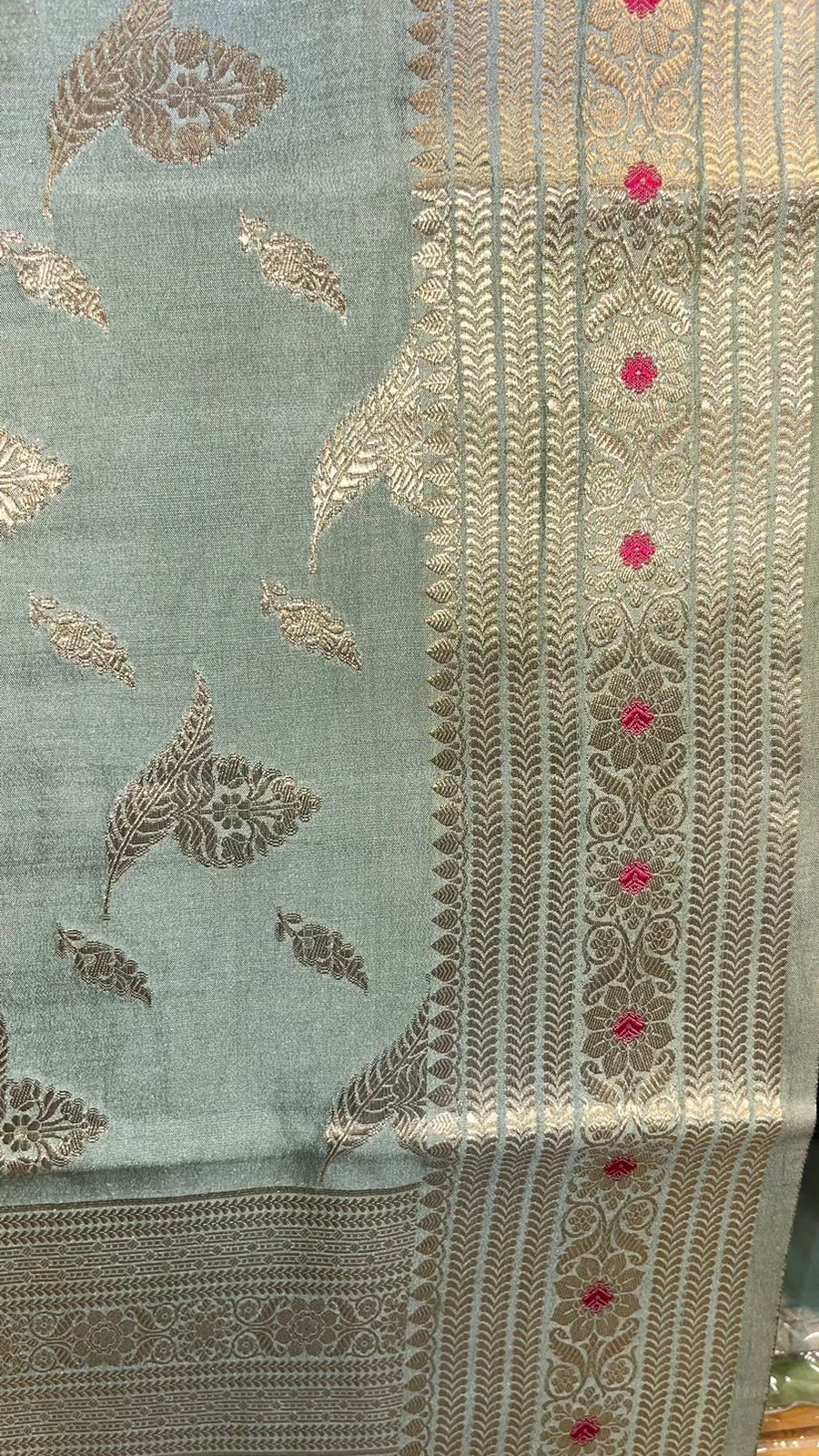 Elegant Faishana Pure Silk Handloom Light Green Chiniya Silk with Gold Zari Floral Booti and Minakari Border & Light green Blouse Piece
