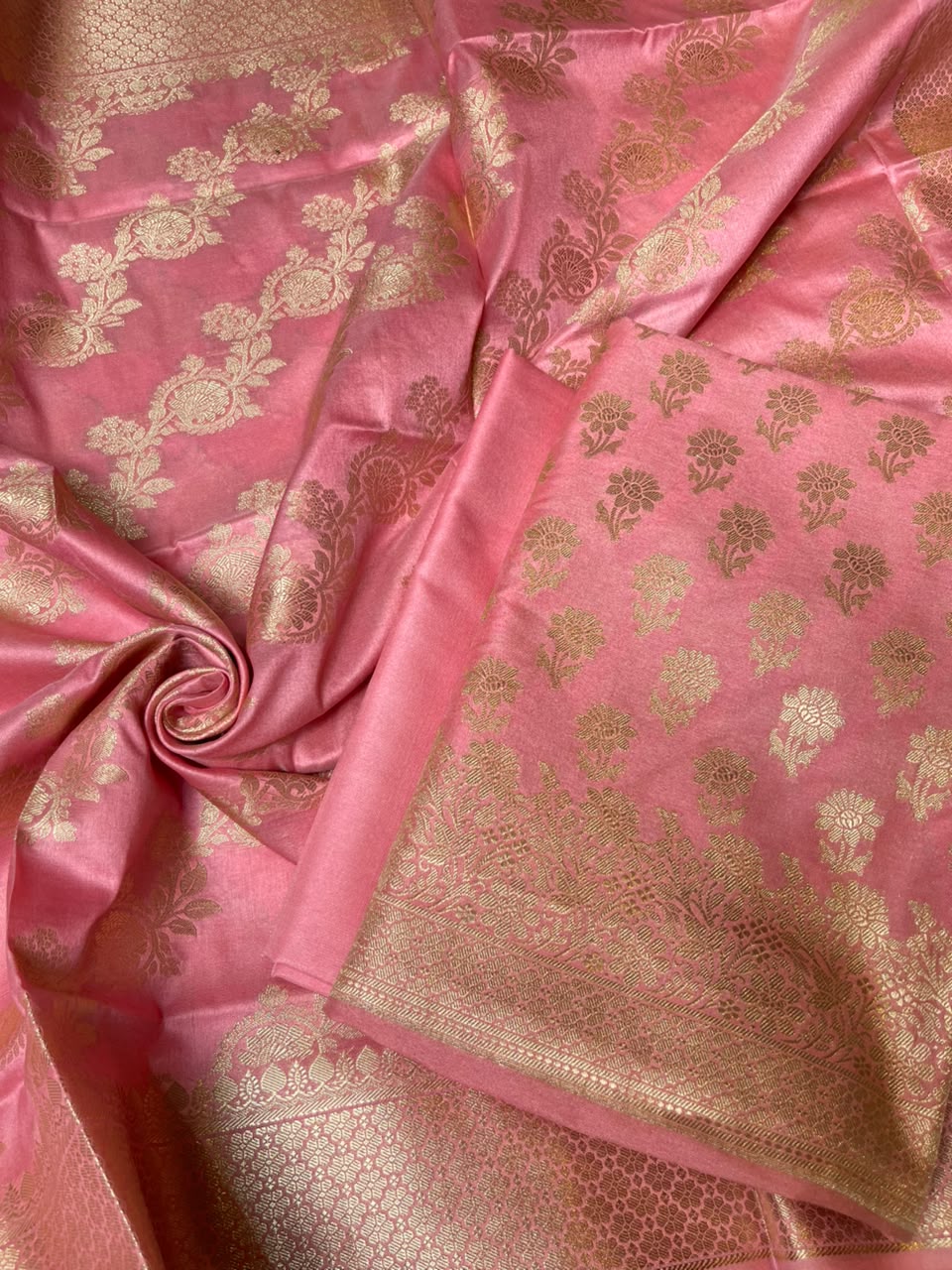 Peach Cotton Silk Floral Zari Booti Banarasi Suit with Leheriya Zari Jaal Dupatta 700ARS_TPS5