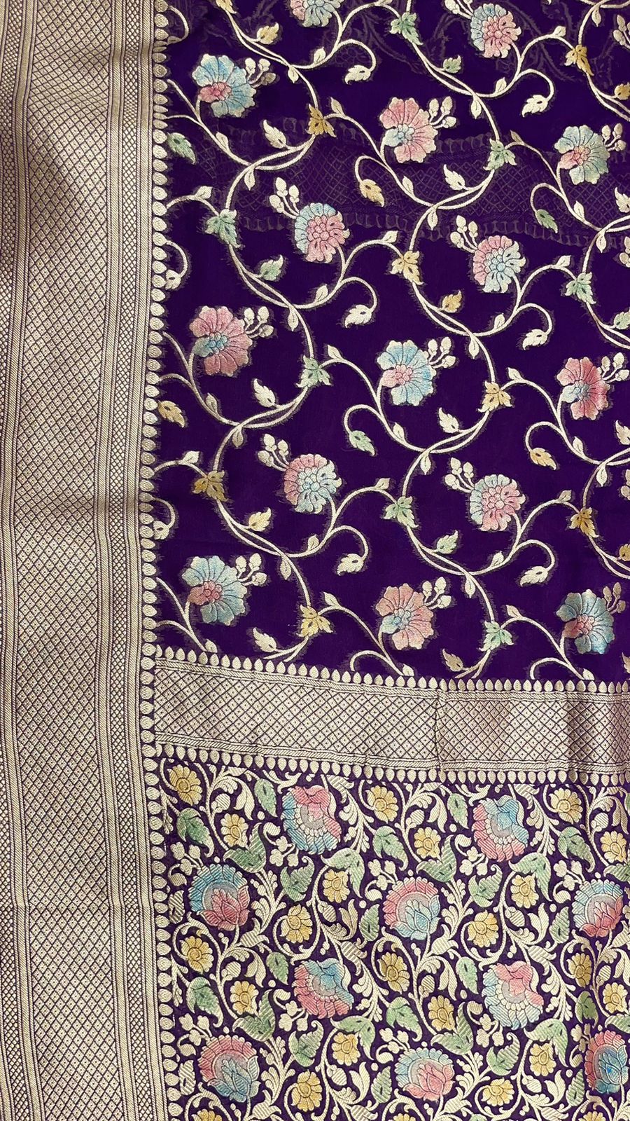 Faishana Pure Silk Handloom Exquisite Purple Khaddi Georgette Hand Brush Floral Zari Kadhwa Jaal with Banarasi Zari Border with Purple Blouse