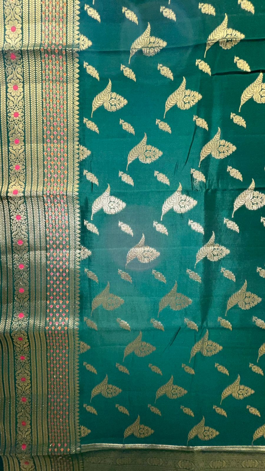 Enchanting Elegance: Faishana Pure Silk Handloom Dark Green Chiniya Silk Gold Floral Zari Booti with Minakari Border & Dark Green Blouse