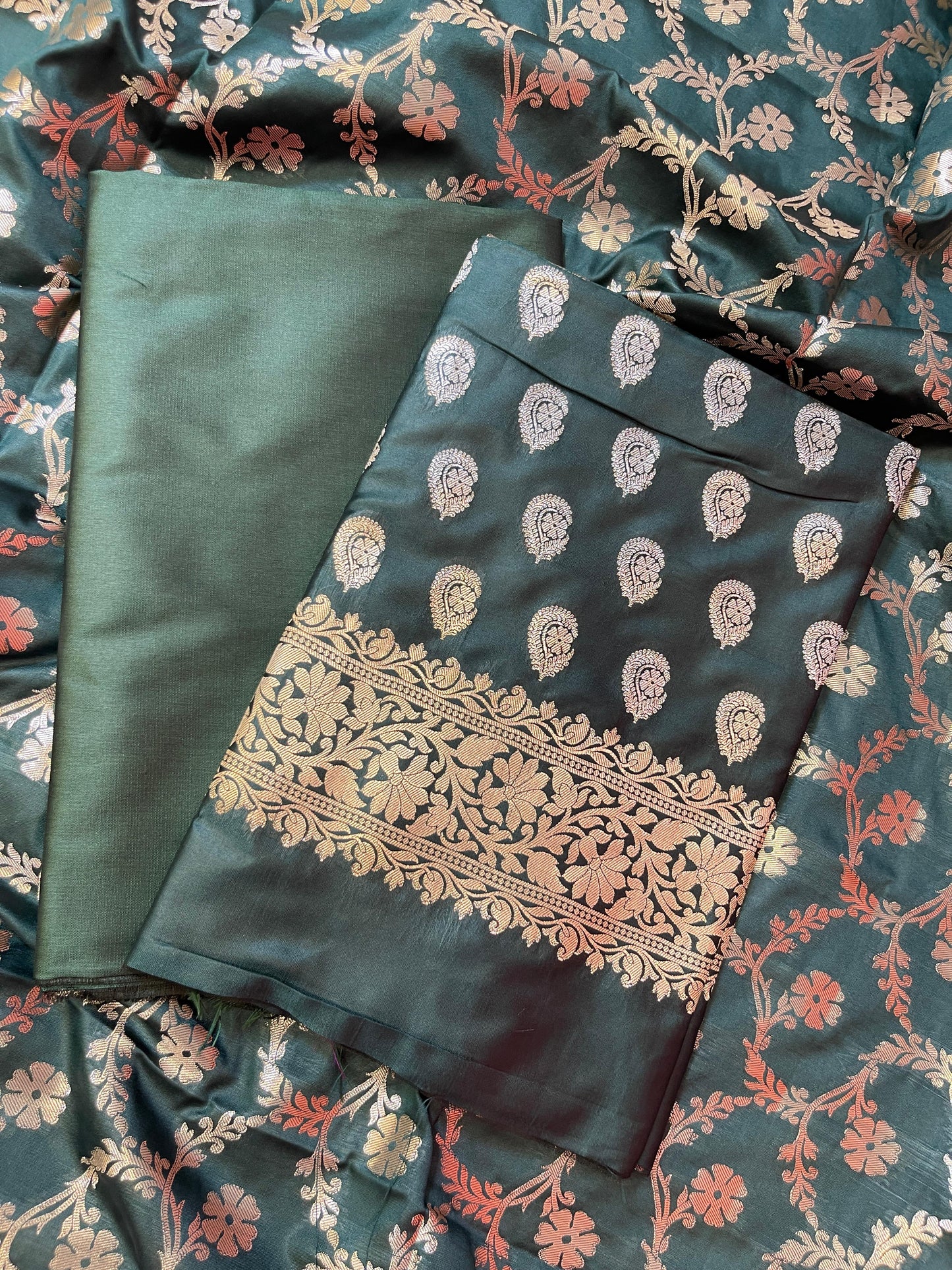 Dark Green Semi Silk Floral Zari Booti Banarasi 3 pcs Suit Set 900AJ_SK19