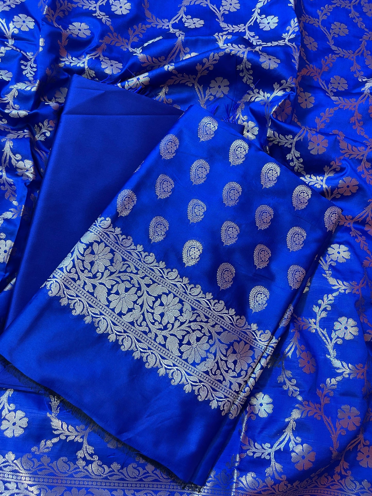 Blue Semi Silk Floral Zari Booti Banarasi 3 pcs Suit Set 900AJ_SK22