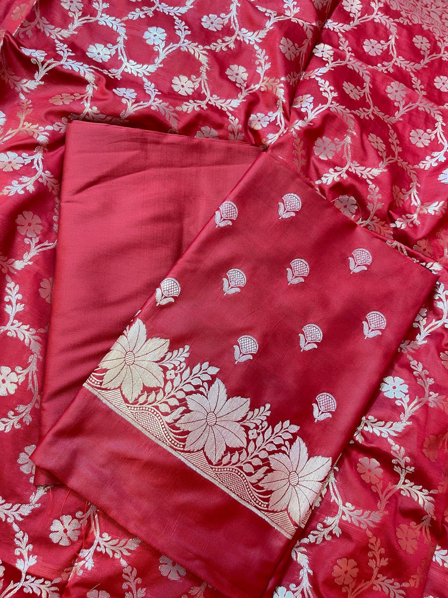 Red Semi Silk Floral Zari Booti Banarasi 3 pcs Suit Set with Zari Jaal Dupatta 900AJ_SK27