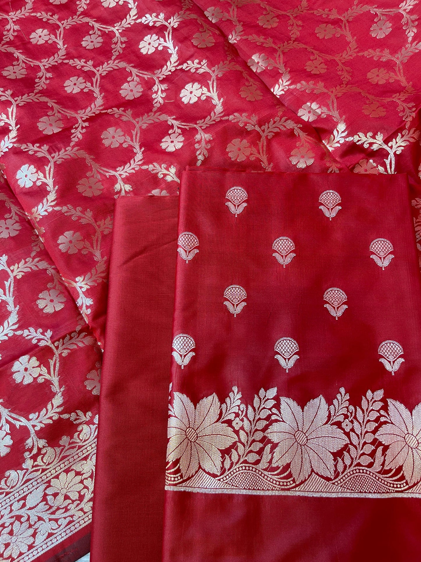 Red Semi Silk Floral Zari Booti Banarasi 3 pcs Suit Set with Zari Jaal Dupatta 900AJ_SK27