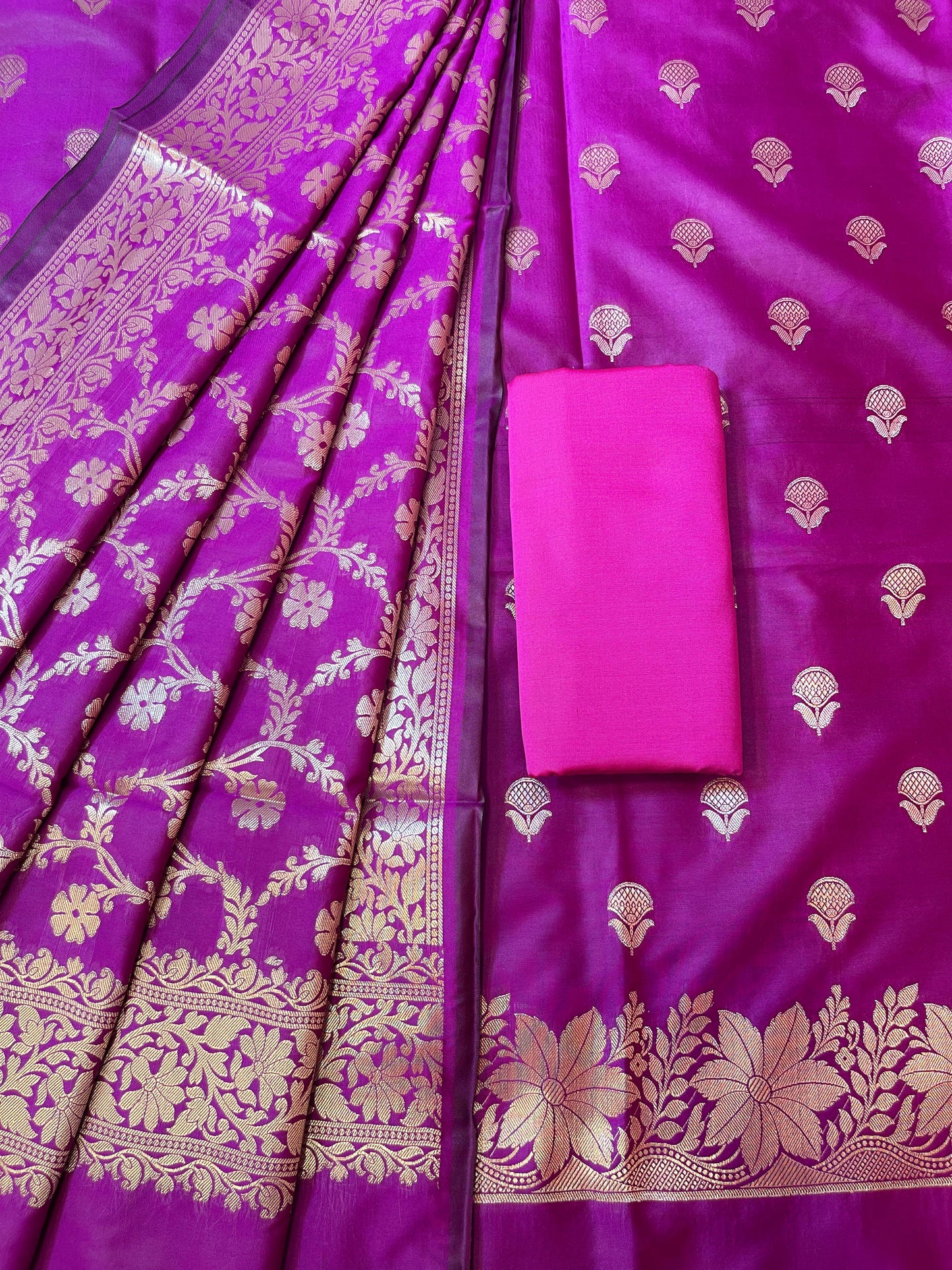 Magenta Semi Silk Floral Zari Booti Banarasi 3 pcs Suit Set with Zari Jaal Dupatta 900AJ_SK28