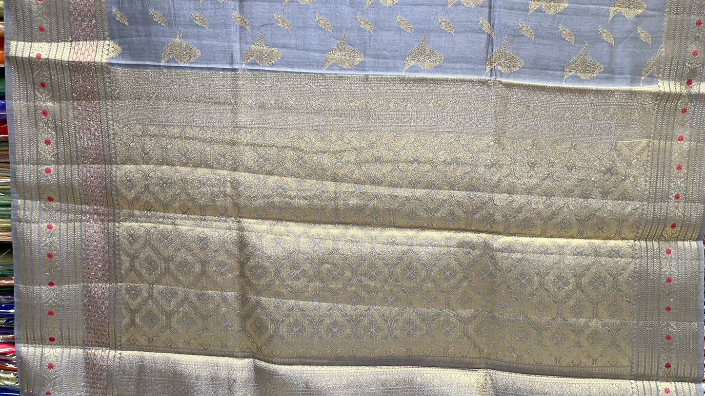 Exquisite Elegance: Faishana's Pure Silk Handloom Grey Chiniya Silk with Gold Zari Floral Booti & Grey Blouse