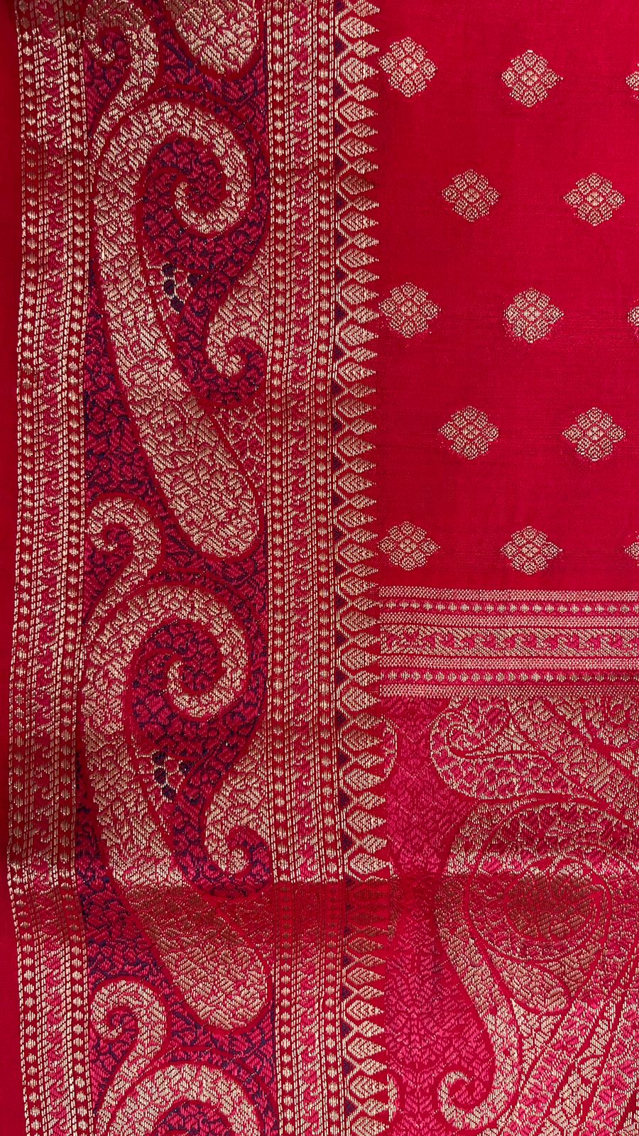 Regal Elegance: Faishana's Exquisite Pure Silk Handloom Red Chiniya Silk Saree with Gold Zari Booti & Tilfi Anchal with Tilfi Zari Border and with Red Blouse