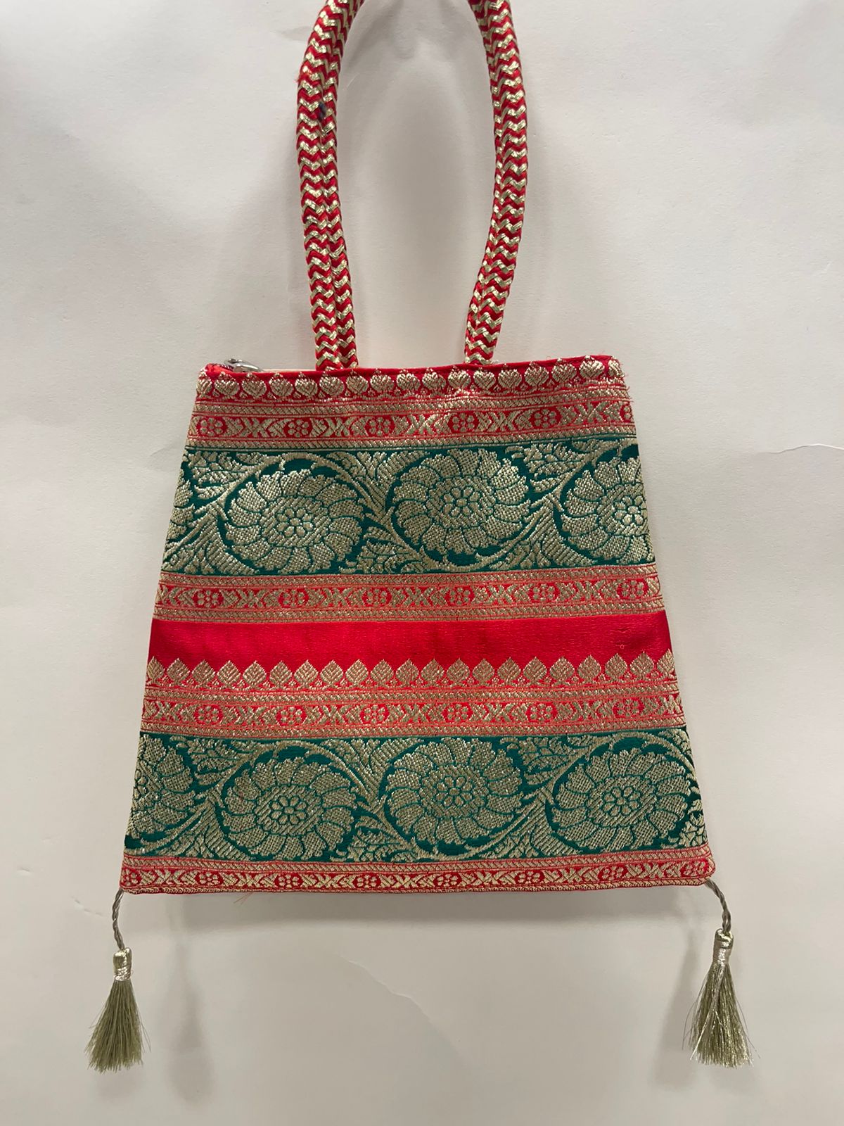 Red Banarasi Trishaped Hand Bag HBG_30