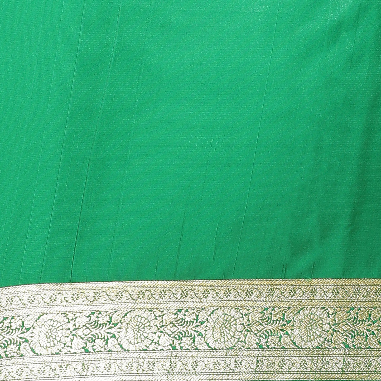 Faishana Presents Dark Purple Satin Silk Mughal Motif Booti With Skirt Kadiyal Paithani Green Pallu & Border and Green Blouse Banarasi Saree