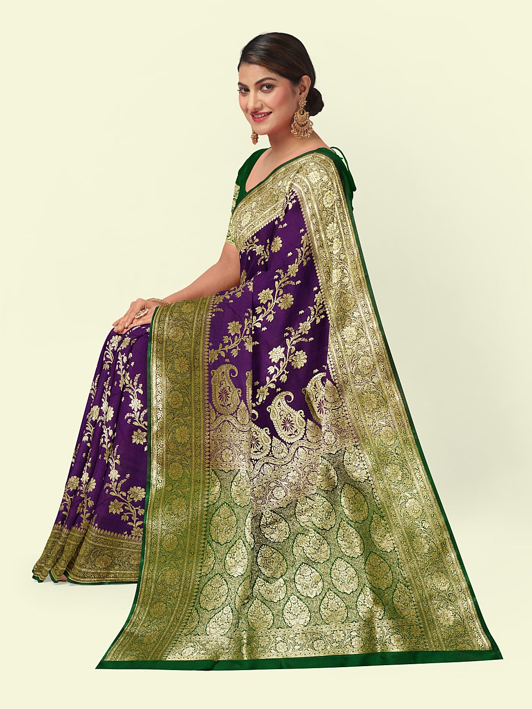 Faishana Presents Purple Satin Silk Diagonal Zari Jaal Kadiyal Green Border & Pallu With Green Blouse Banarasi Saree