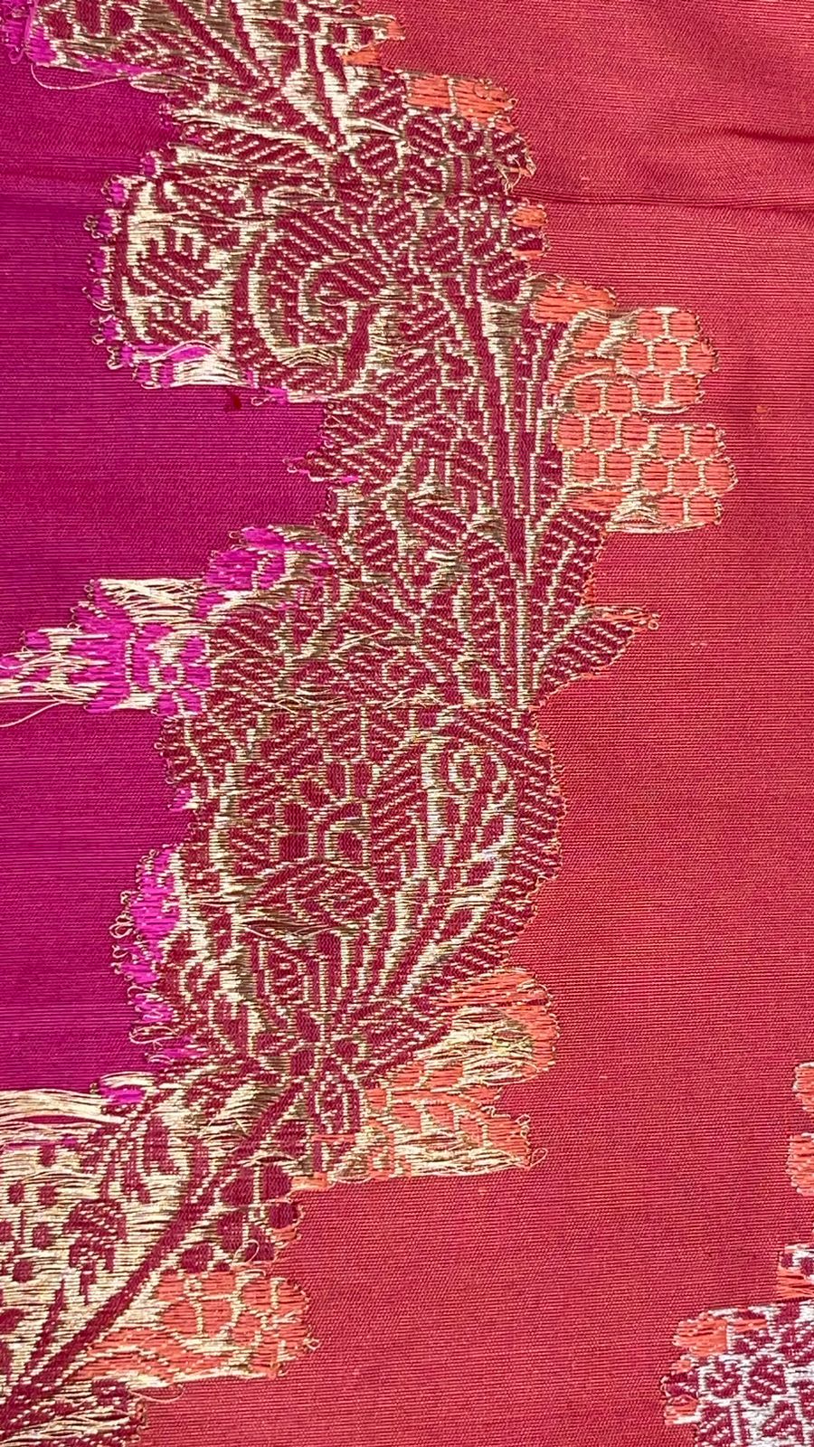 Essence of Tradition: Faishana Pure Handloom Katan Silk Rang kaat Golden Silver Zari Katan Silk Saree with Kadhwa Jungla Honey Bee Booti Blouse