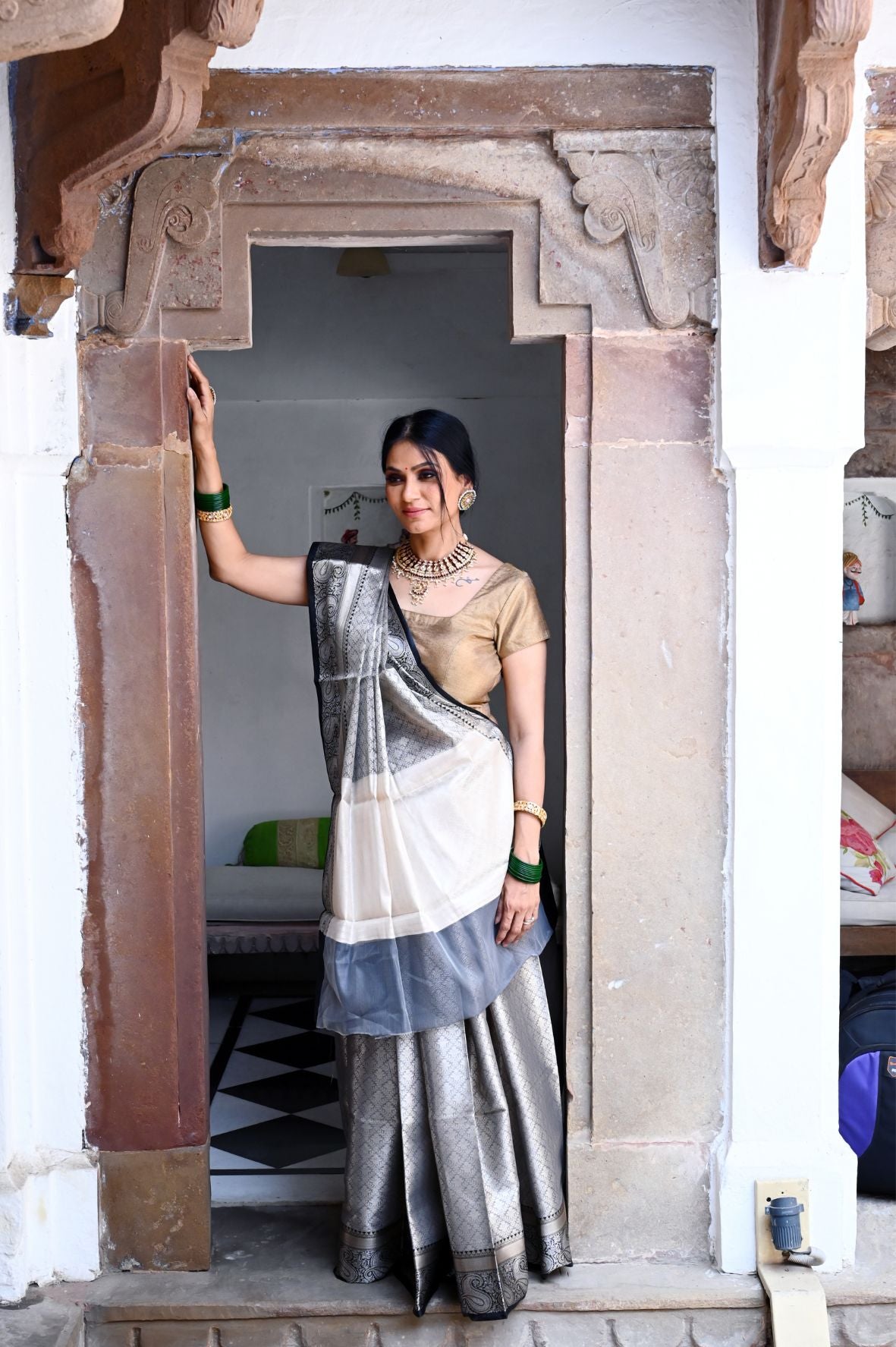 Silver Kanchi Silk Banarasi Sarees For Women GEBE9
