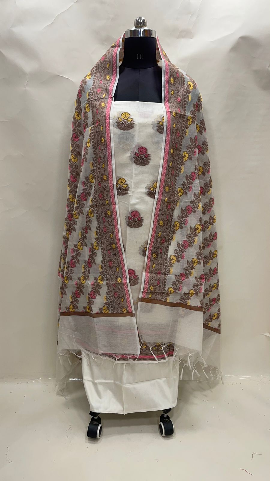 Faishana Presents Off-white Cotton Resham Zari Floral Mina Boota 3pcs Suit Set accompanied with Plain Bottom and Resham Zari Mina Stripe Jaal Off-white Dupatta