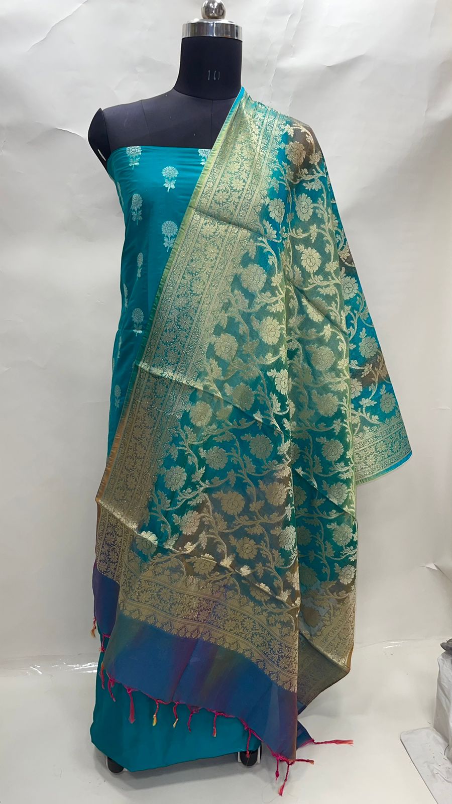 Faishana Presents Sea Green Katan Georgette Dyeable 3pcs Suit Set accompanied with Plain Bottom and Top Meena Booti with Multicolor Jaal Dupatta