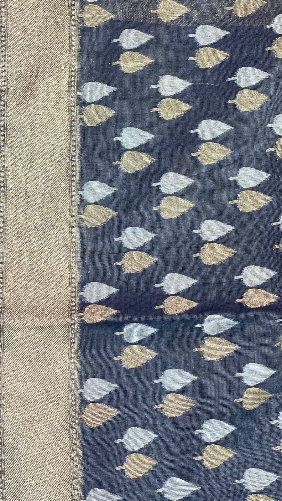 Grey Cotton Blend Banarasi Sarees For Women GEASF_700