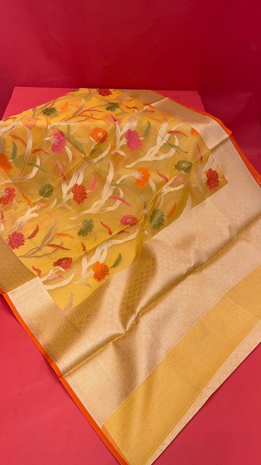 Yellow Cotton Blend Banarasi Sarees For Women GEASF_763
