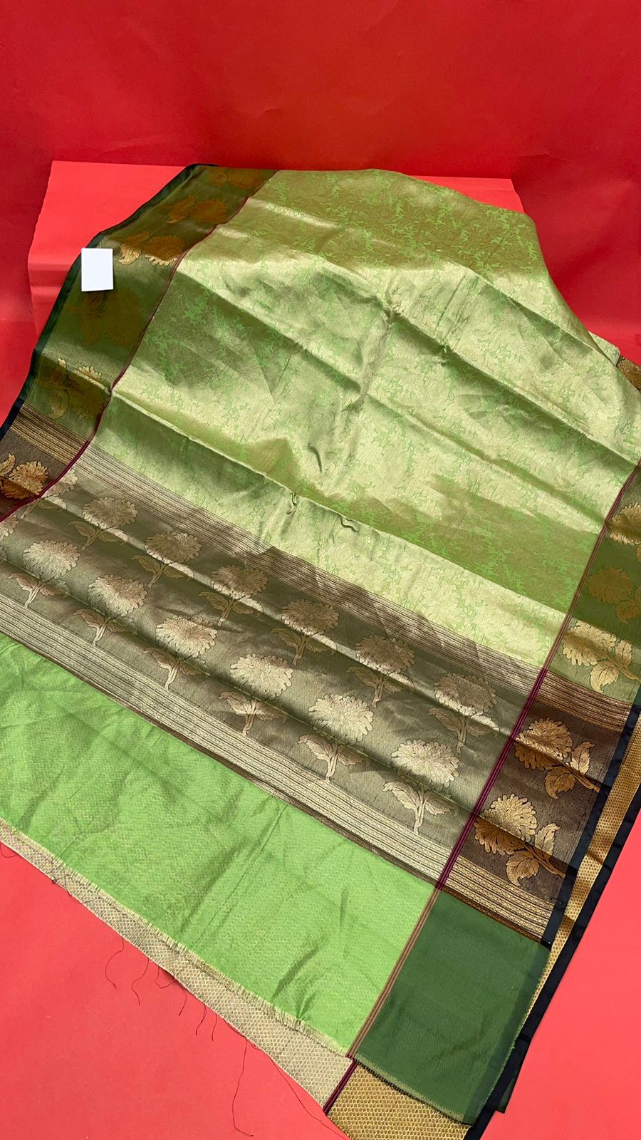 Lime Green Kanchi Silk Banarasi Sarees For Women GEBE11
