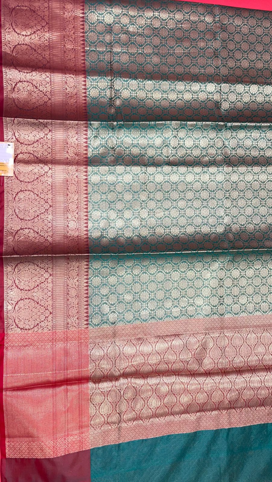 Faishana Presents Green Zari Kanchi Silk Brocade Contrast Maroon Zari Pattu Border Banarasi Saree