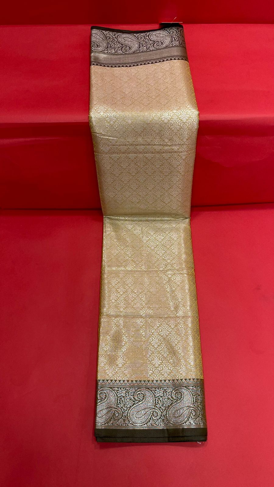 Faishana Presents Gold Zari Kanchi Silk Brocade Contrast Silver Gold Jamawar Border Banarasi Saree