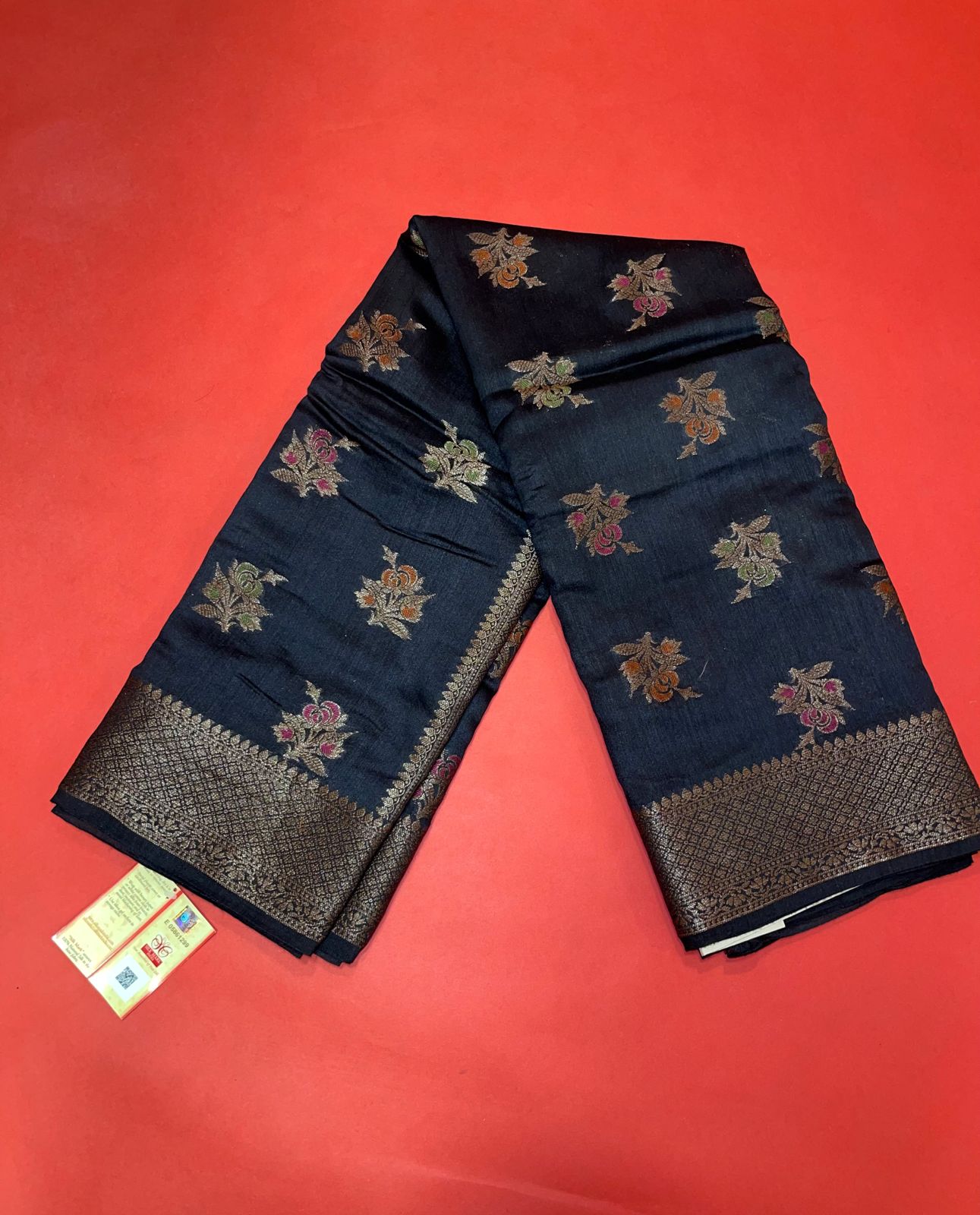 Faishana Presents Pure Handloom Black Munga Silk Floral Minakari Zari Booti Banarasi Floral Jaal Pallu with Black Blouse Piece