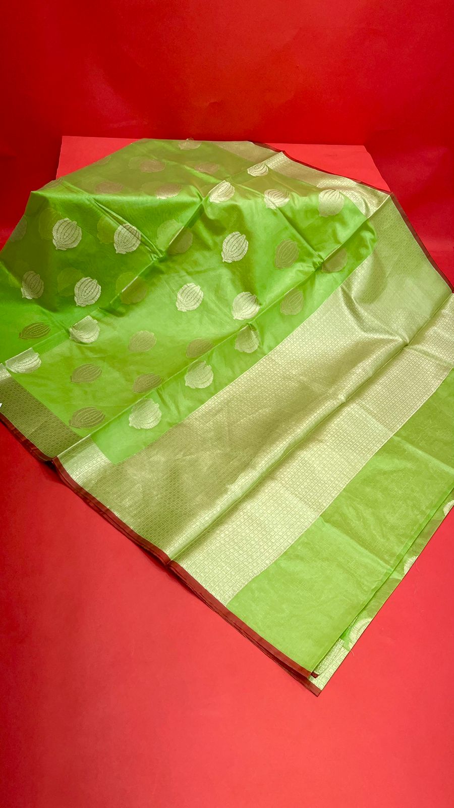 Faishana Presents Handwoven Green Bright Silk Boota Zari Border With Green Blouse Banarasi Saree