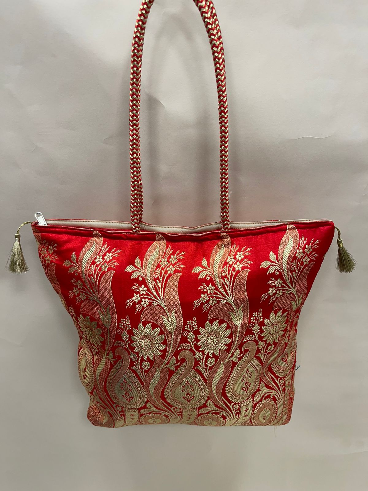 Red Banarasi Hand Bag HBG_104