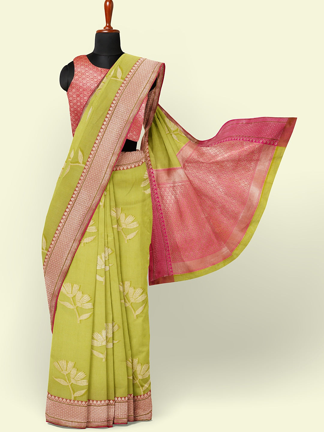 Faishana Presents Green Woven Organza Pink Border With Pink Blouse Banarasi Saree