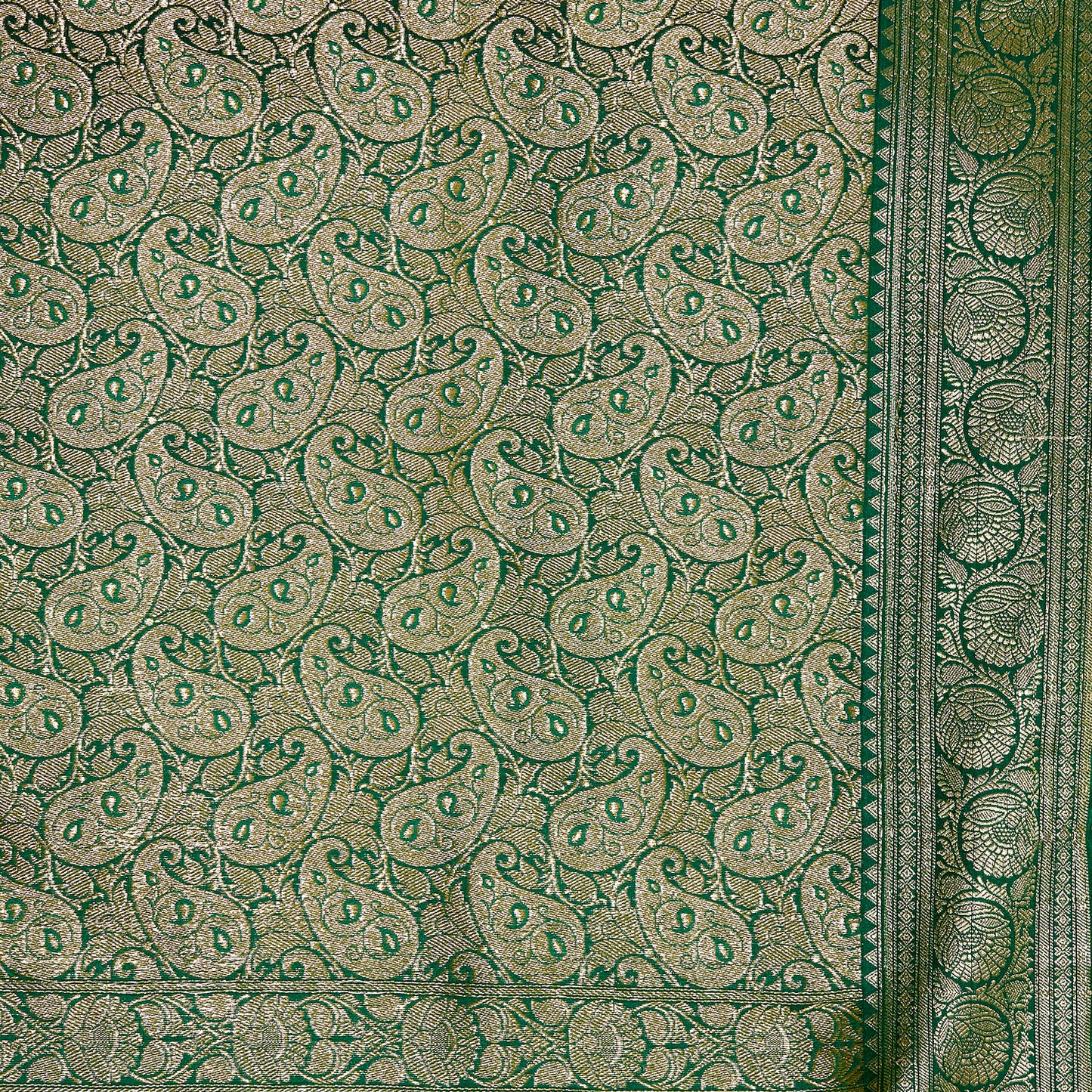 Faishana Presents Red Plain Satin Silk Banarasi Saree with contrasting Green Paisley Pallu and Green Blouse Piece