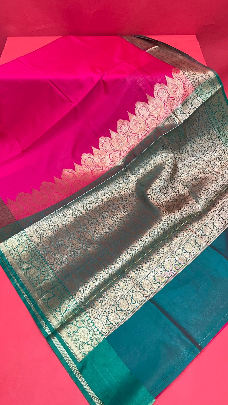 Faishana Presents Pink Katan Silk Plain Zari Anchal With Contrast Green Zari Border Banarasi Saree
