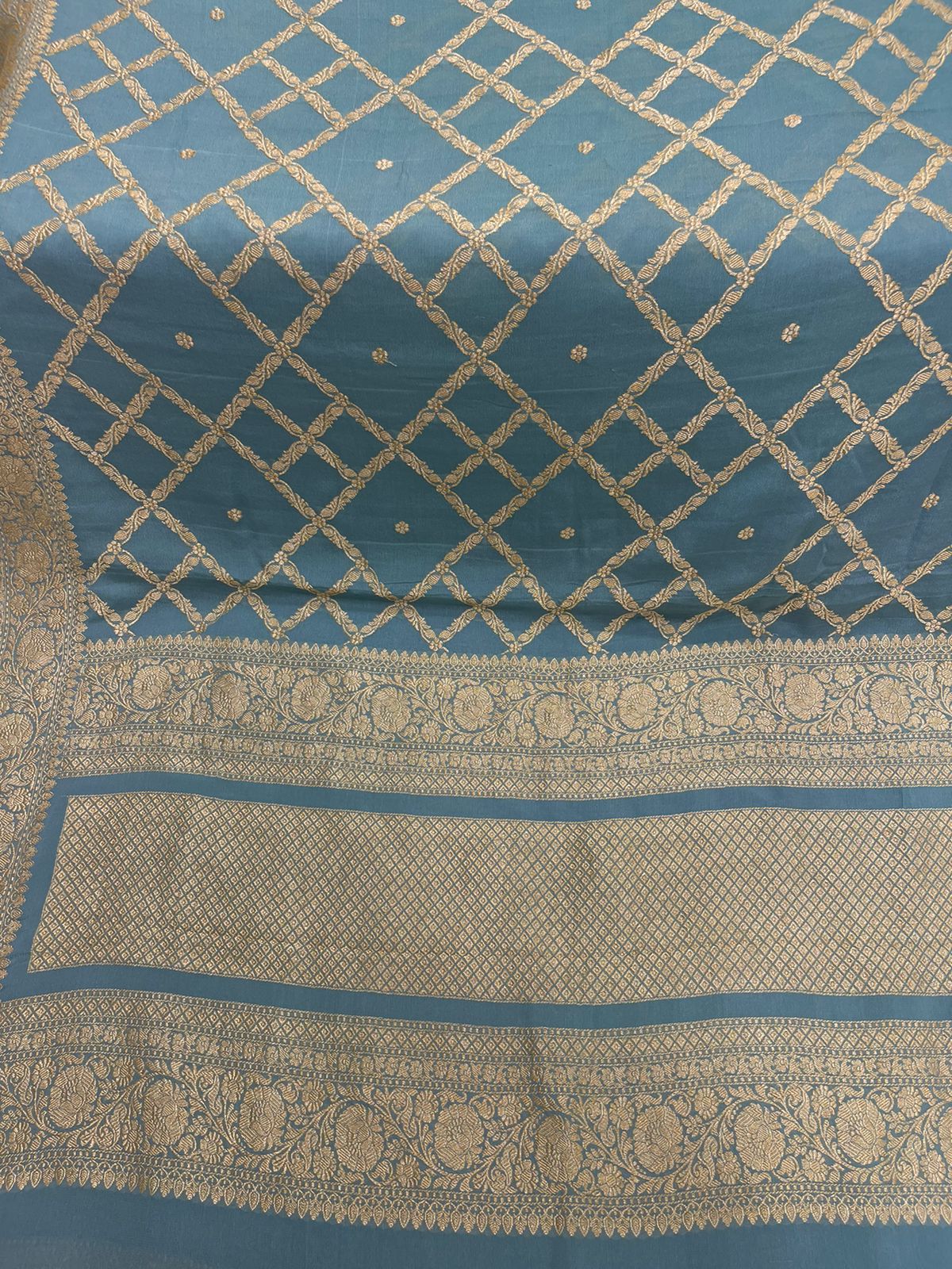 Faishana's Timeless Elegance Pure Silk Handloom Grey Khaddi Georgette Jangla Kadhwa Jaal with Banarasi Kadhwa Border Saree