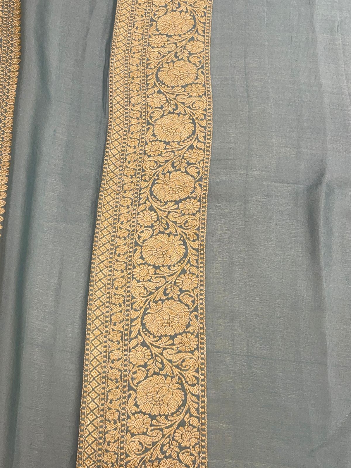 Faishana's Timeless Elegance Pure Silk Handloom Grey Khaddi Georgette Jangla Kadhwa Jaal with Banarasi Kadhwa Border Saree