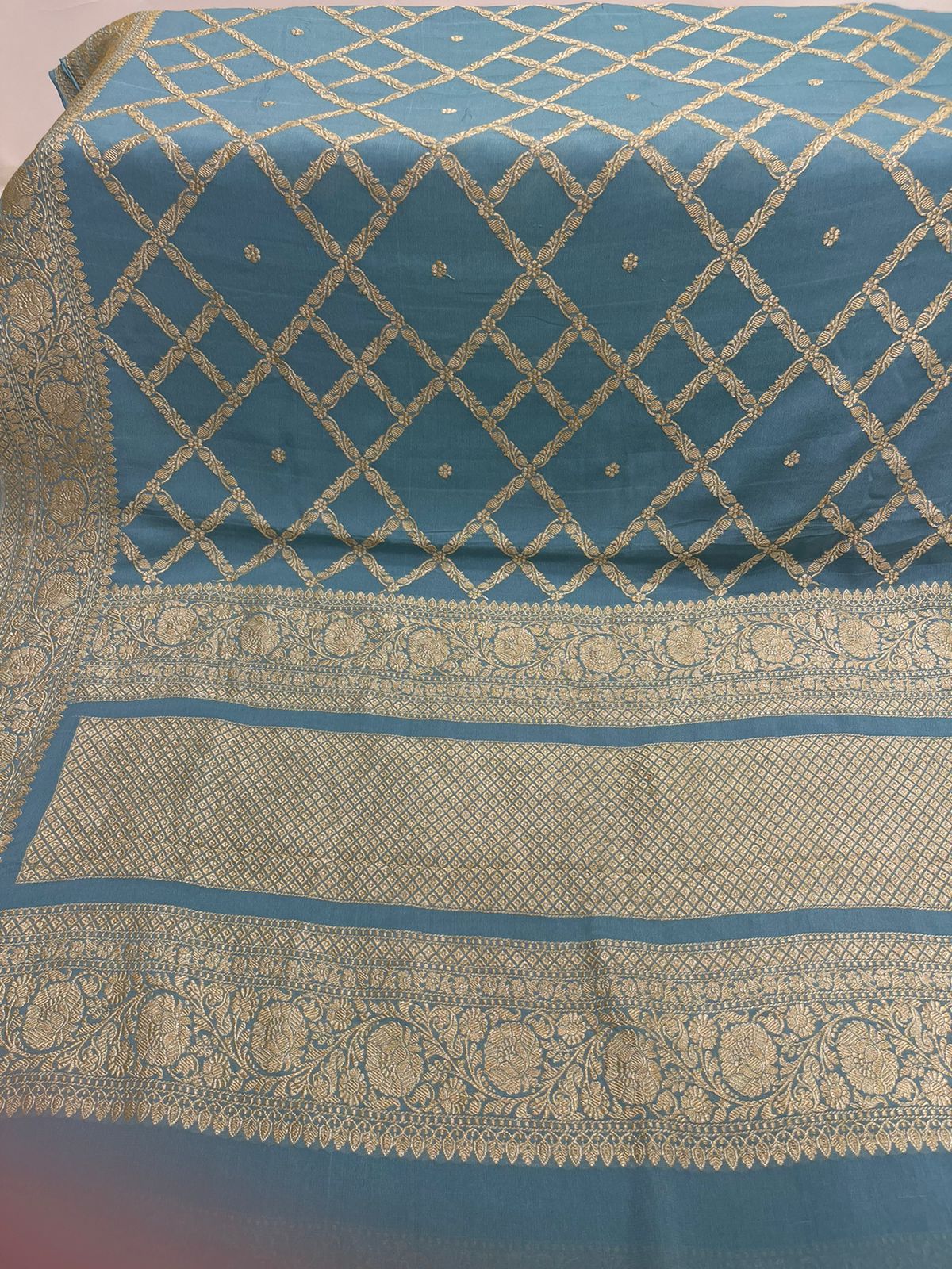 Faishana's Timeless Elegance Pure Silk Handloom Grey Khaddi Georgette Jangla Kadhwa Jaal with Banarasi Kadhwa Border Saree