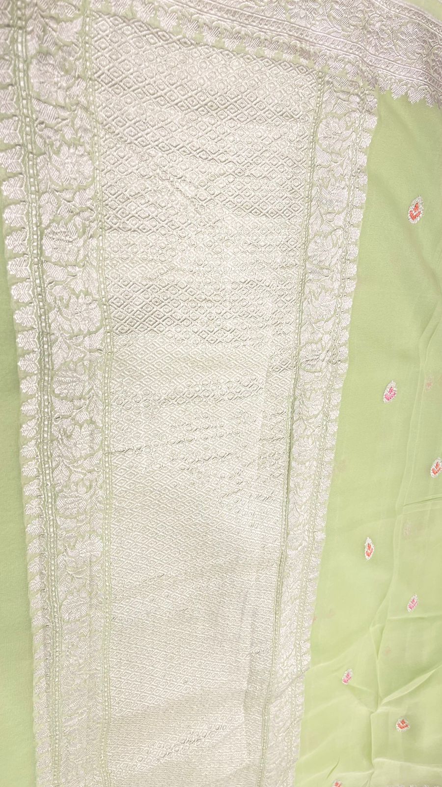 Faishana Pure Silk Handloom Light Green Khaddi Georgette Kadhwa Meena Silver Booti Saree with Banarasi Silver Zari Border Saree